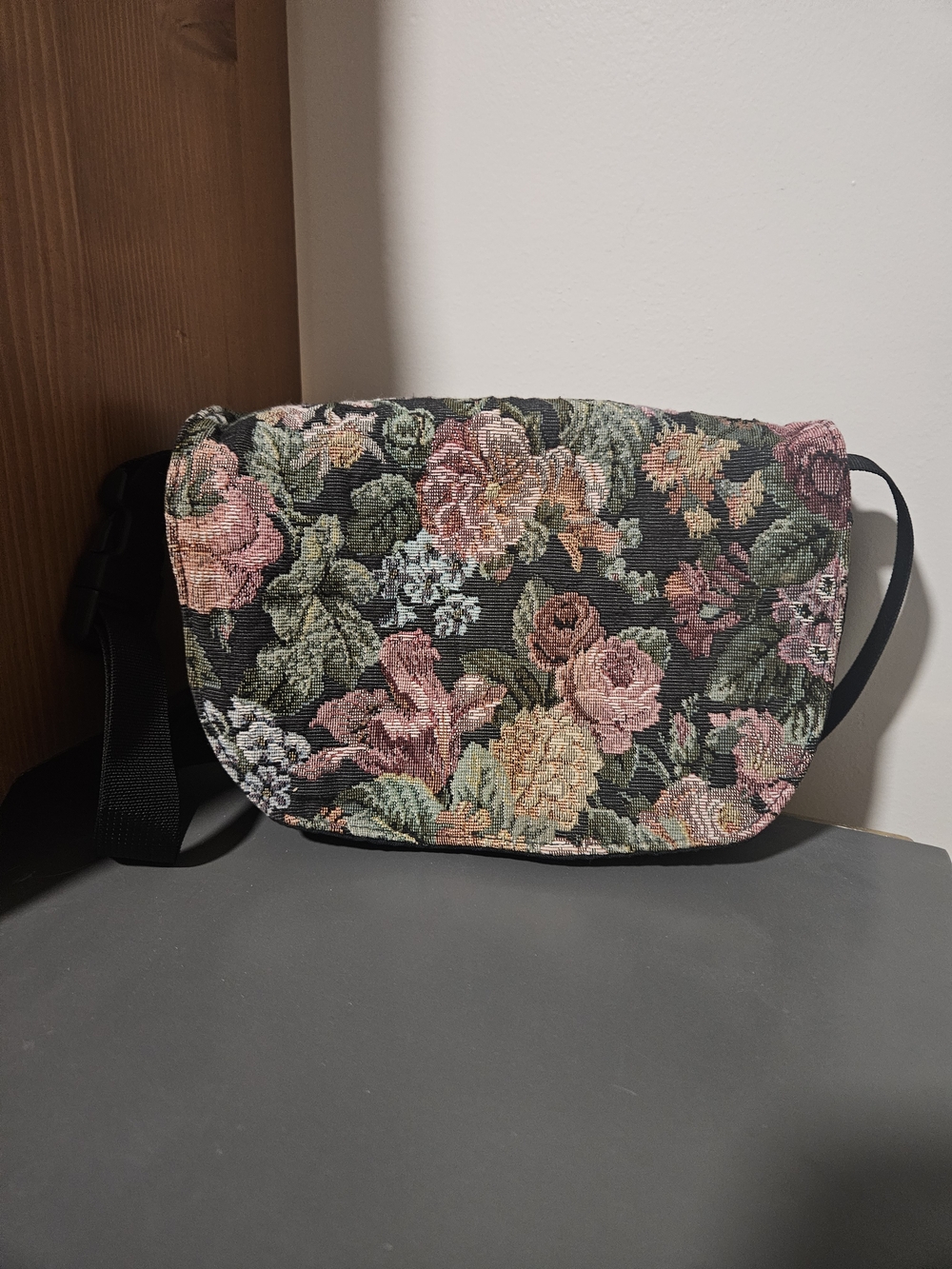 Floral Tapestry Fanny Pack Bag - Pink & Green